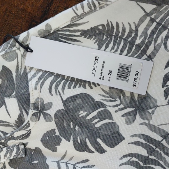 Joe's Jeans Mid Rise Skinny Crop - Picture 6 of 10